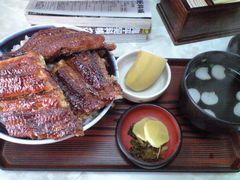 摜y[W